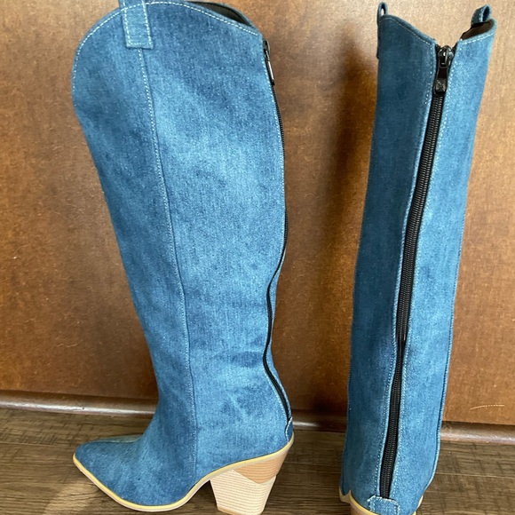 Denim boots, full back zipper, cute heels, sz 8.5/39 - Picture 6 of 8